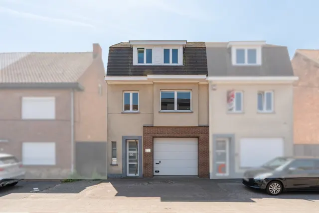 Huis te koop in Lievegem – 1/10