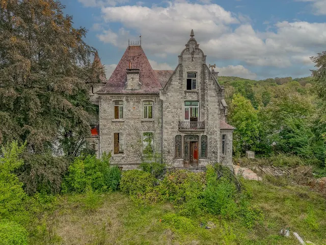 Maison à vendre à Wépion – 1/10