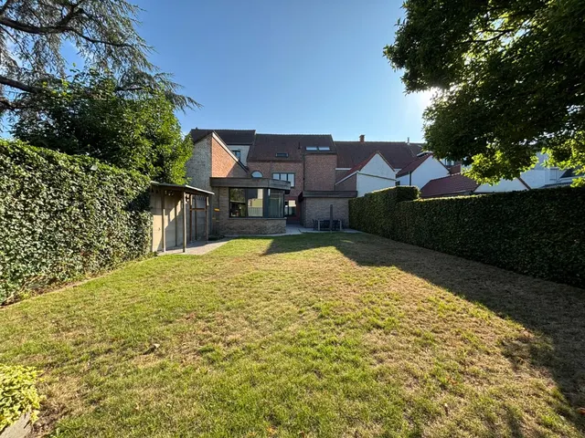 Huis te koop in Beveren Leie – 1/10
