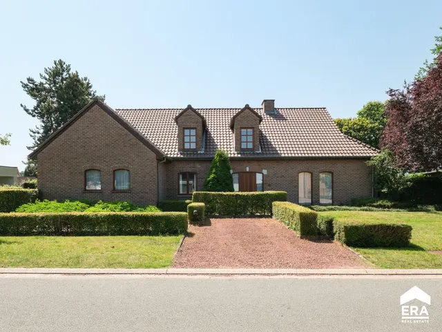 Huis te koop in Hechtel-Eksel – 1/10