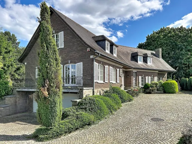 Huis te koop in Awans – 1/10