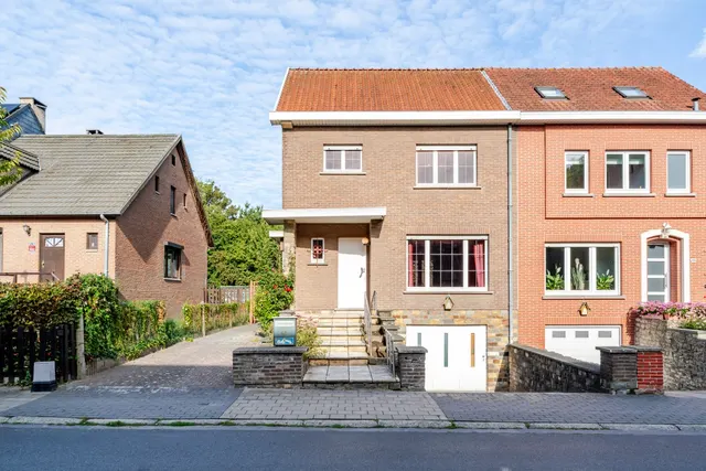 Huis te koop in Wezembeek-Oppem – 1/10