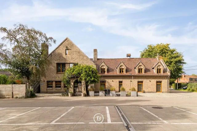 Villa à vendre à Lennik – 1/10