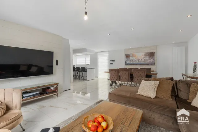 Maison à vendre à Dilbeek – 1/10