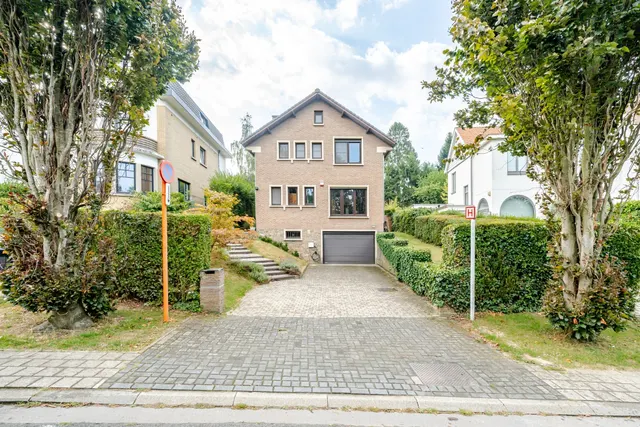 House for sale in Wezembeek-Oppem – 1/10
