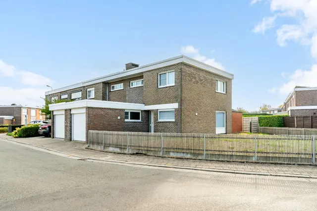 Huis te koop in Waregem – 1/10