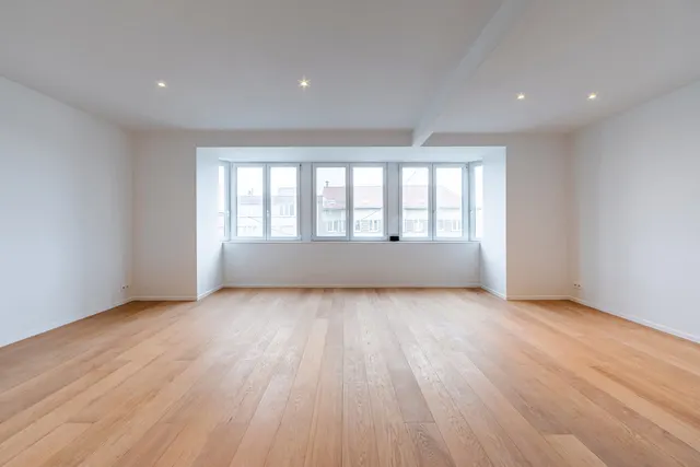 Appartement te koop in Jette – 1/10
