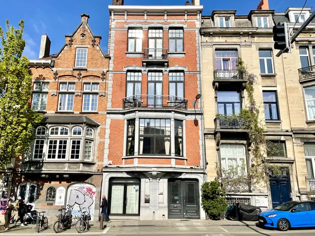 Maison à vendre à Ixelles – 1/10