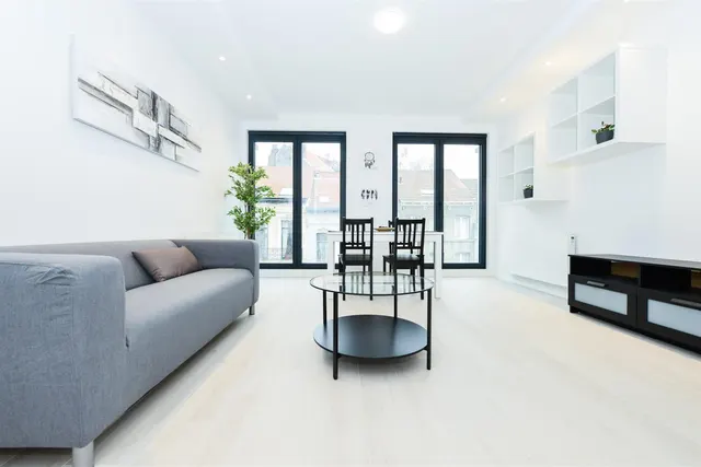Appartement te huur in Ixelles – 1/10