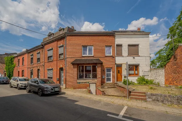 Huis te koop in Saint-Servais – 1/10