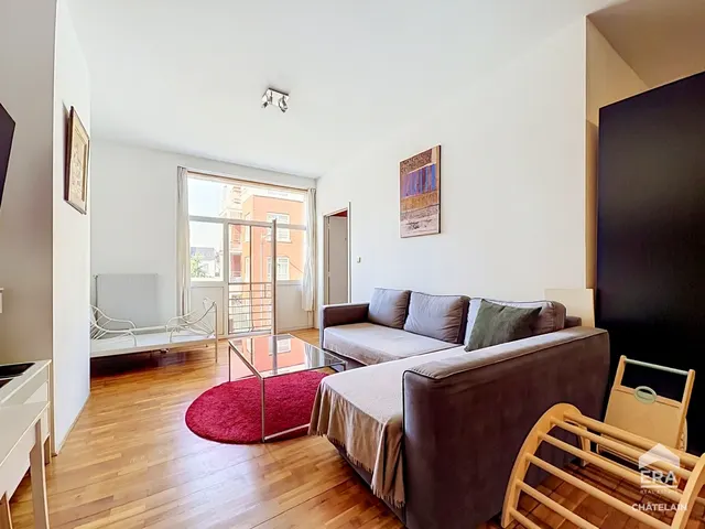Appartement te koop in Etterbeek – 1/10