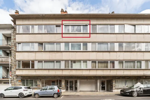 Appartement te koop in Jette – 1/10