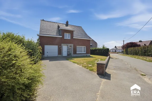 Huis te koop in Ichtegem – 1/10