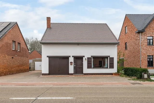 Huis te koop in Dessel – 1/10