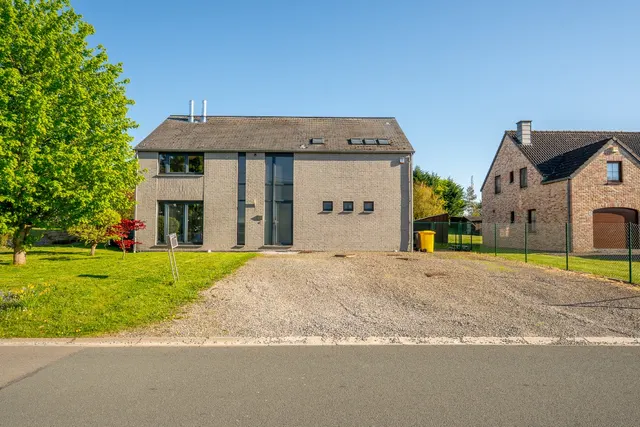 Huis te koop in Evrehailles – 1/10