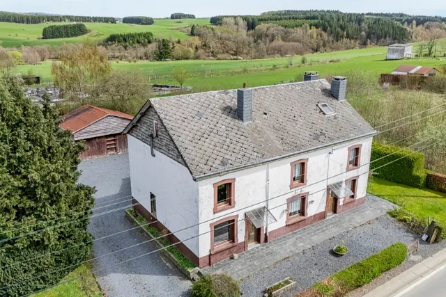 Huis te koop in Nadrin – 1/10