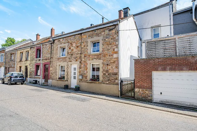 Huis te koop in Saint-Hubert – 1/10