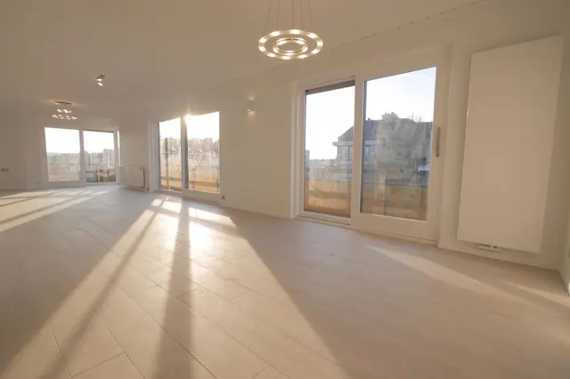 Penthouse te huur in Kraainem – 1/8