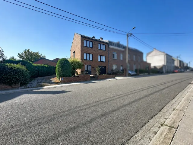 Huis te koop in Namur – 1/10