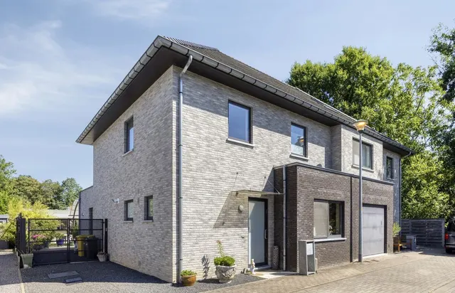 Maison à vendre à Hever – 1/10