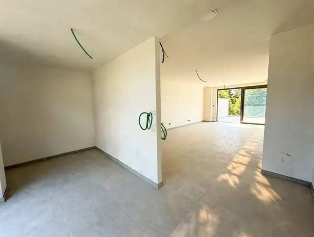 Appartement te koop in Maaseik – 1/10