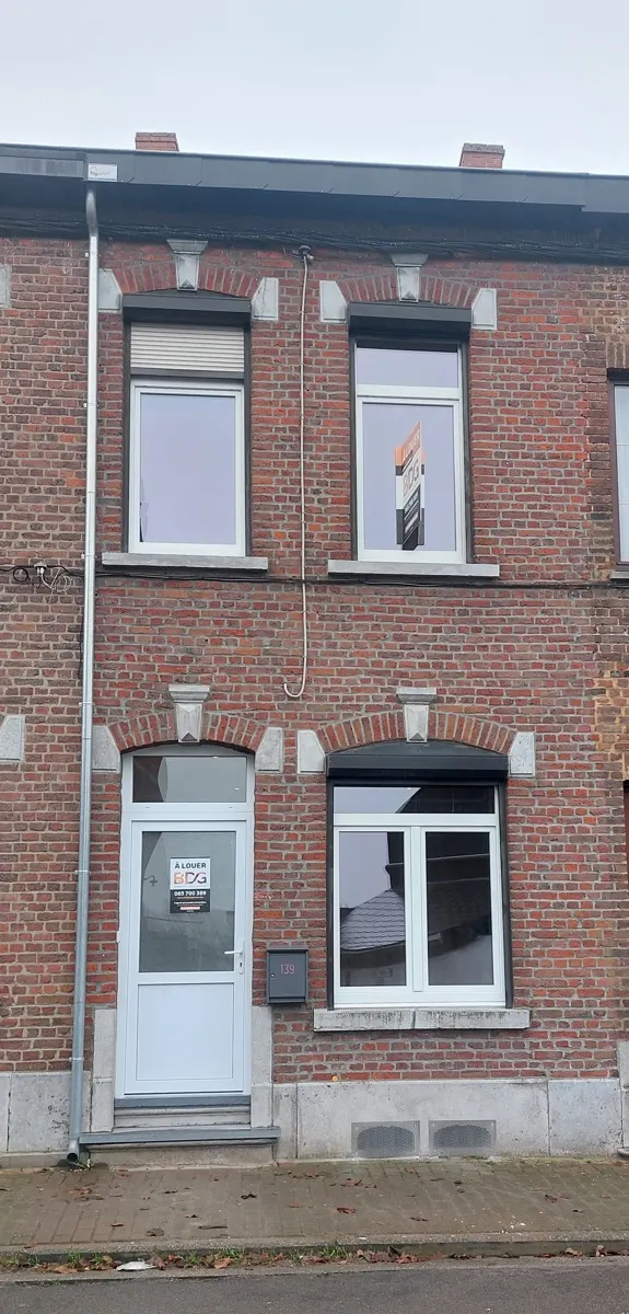 Huis te huur in La Louvière – 1/10