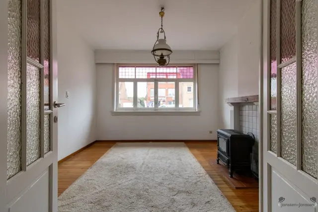 Huis à vendre à Emblem – 1/10