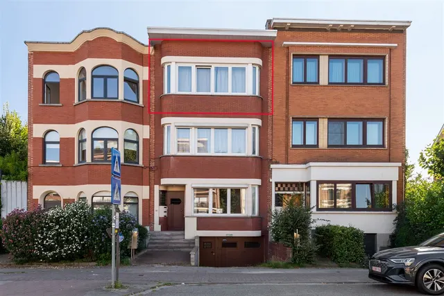 Appartement te koop in Mortsel – 1/10