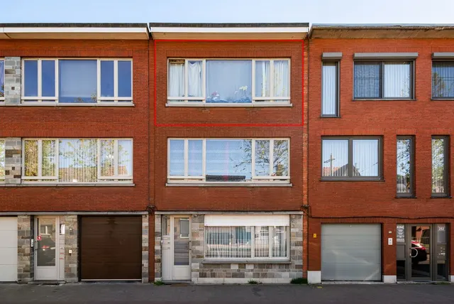 Appartement te koop in Mortsel – 1/10