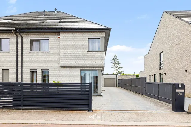 Woning à vendre à Zele – 1/10