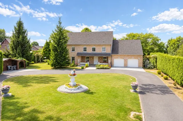 Villa à vendre à Barchon – 1/10
