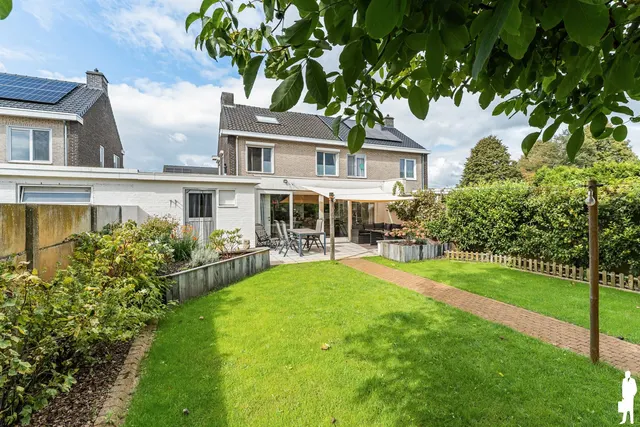 Huis te koop in Weelde – 1/10