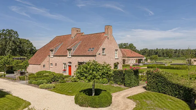 Huis te koop in Hoogstraten Meerle – 1/10