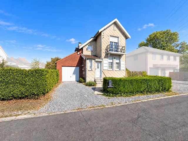 Villa à vendre à Maisières – 1/10