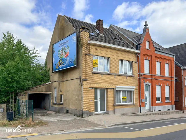 Huis te koop in Denderleeuw – 1/10