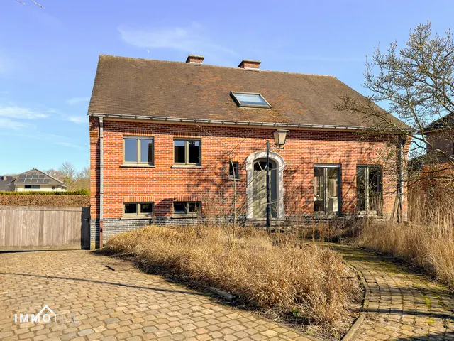 Villa te koop in Denderleeuw – 1/10
