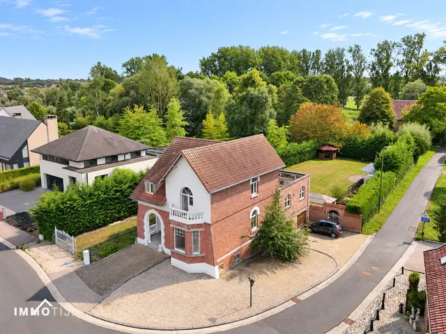 Villa te koop in Galmaarden – 1/10