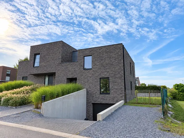 Huis te huur in Maaseik – 1/9