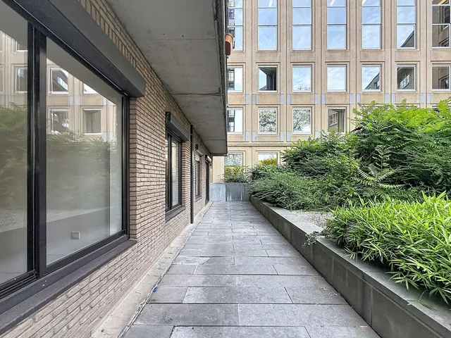 Appartement te koop in Etterbeek – 1/10