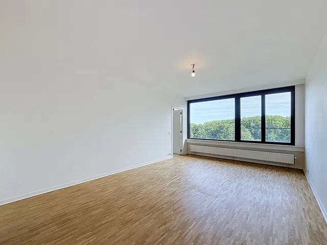 Appartement te koop in Etterbeek – 1/10
