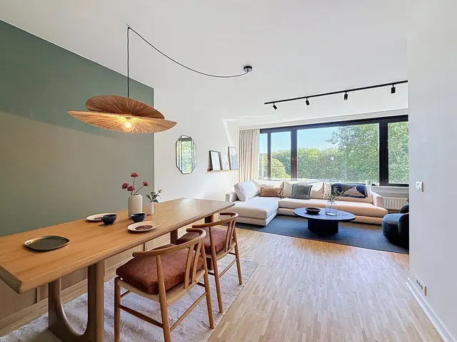 Appartement te koop in Etterbeek – 1/6