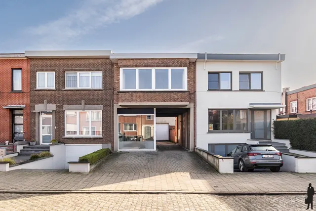 Huis te koop in Antwerpen – 1/10