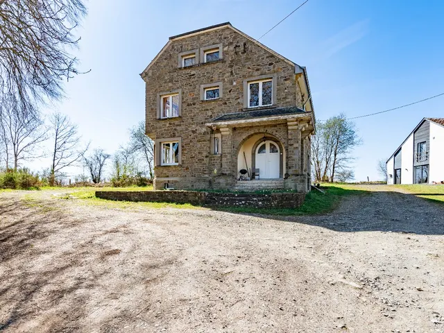 Maison à vendre à Houffalize – 1/10