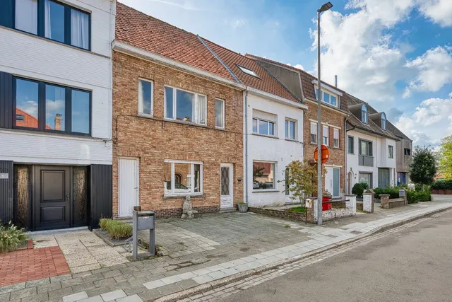 Eengezinswoning te koop in Sint-Michiels – 1/10