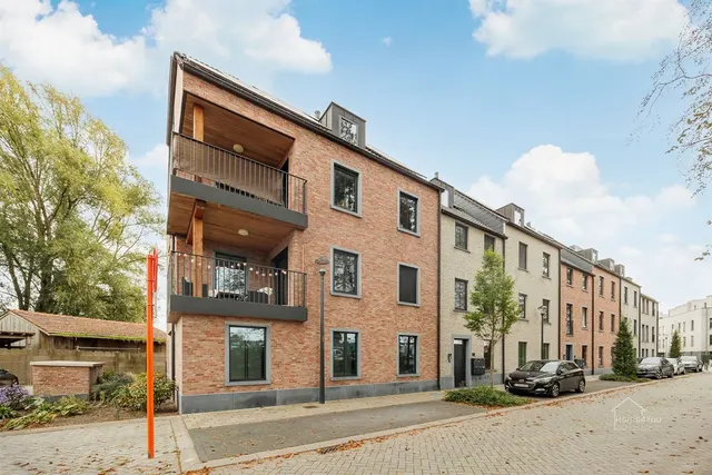 Appartement te koop in Lier – 1/10