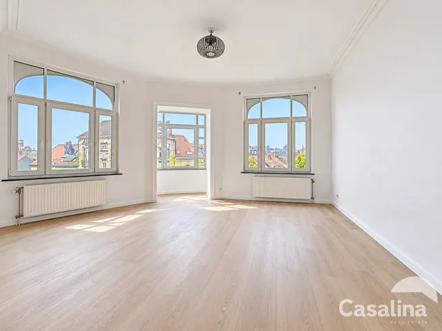 Appartement te huur in Schaarbeek – 1/6