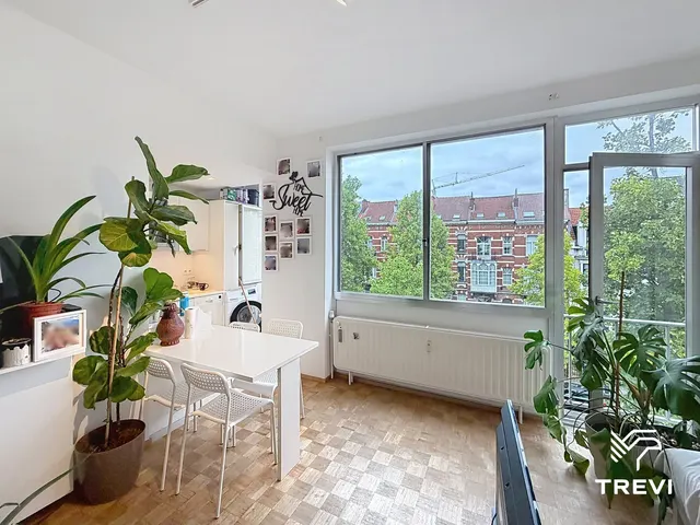 Studio for rent in Ixelles – 1/8