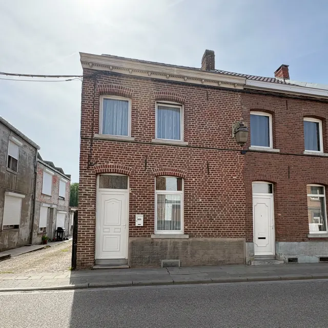 House for sale in Boussu – 1/2