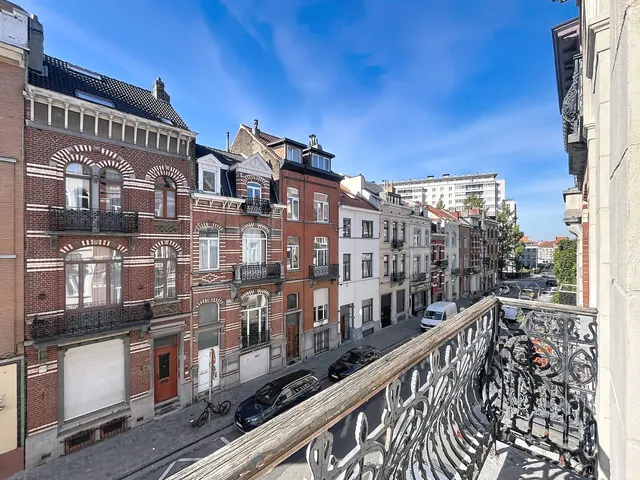 Appartement te huur in Etterbeek – 1/10