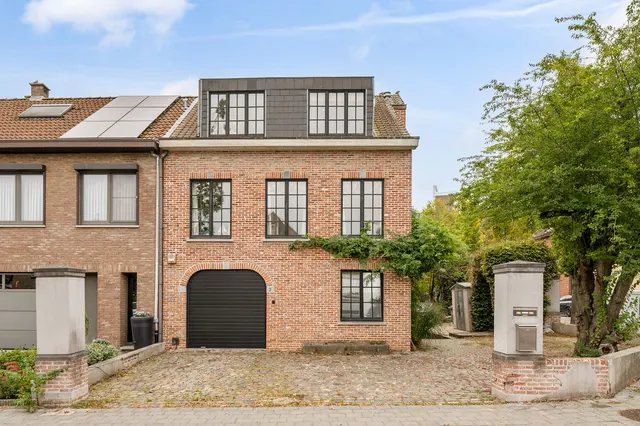 Huis te koop in Kontich – 1/10